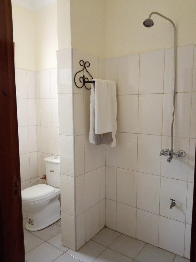 לינה וארוחת בוקר Boma la Ngombe Le Parlour מראה חיצוני תמונה